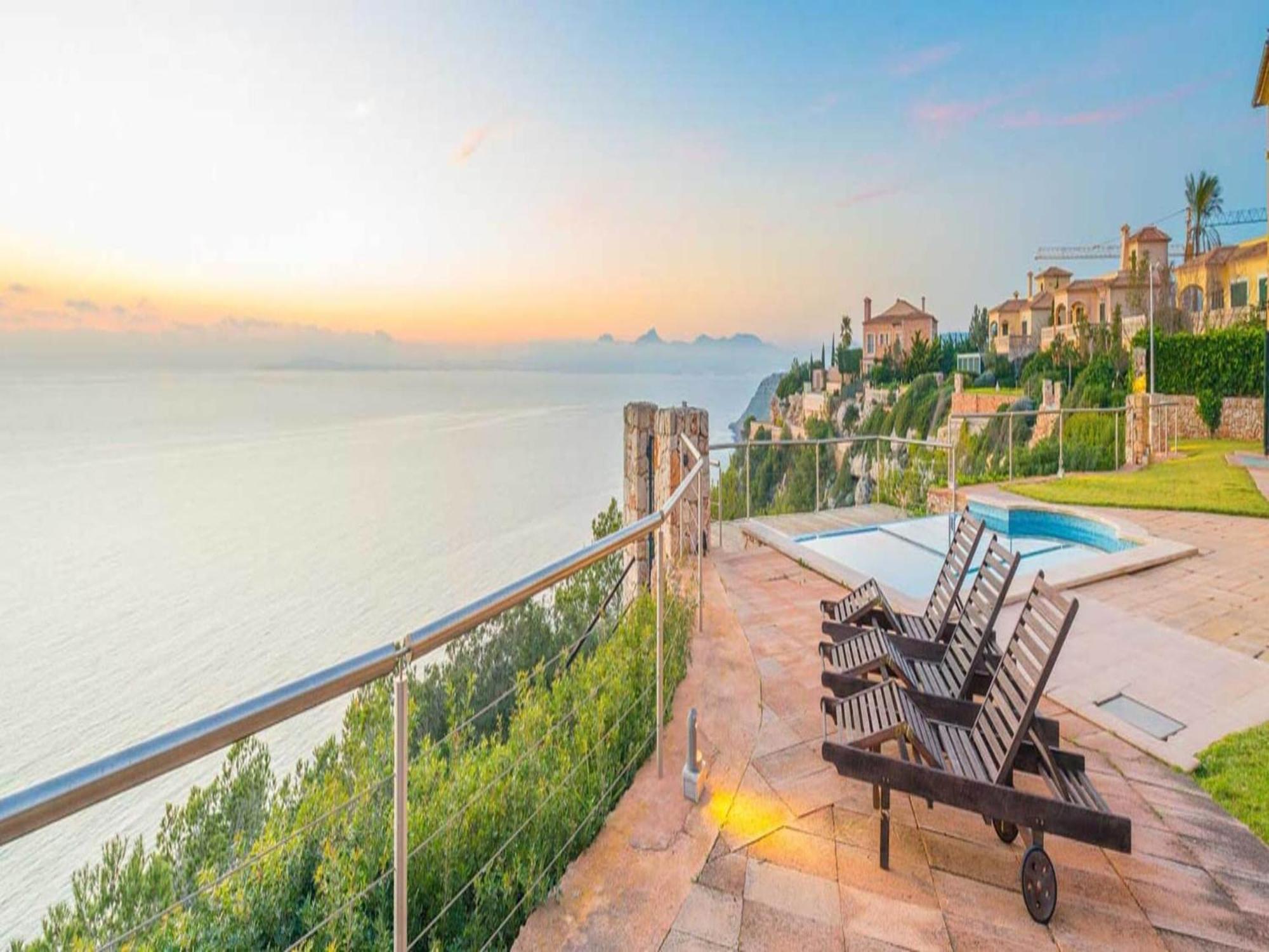 Majestic With Pool Sant Elm